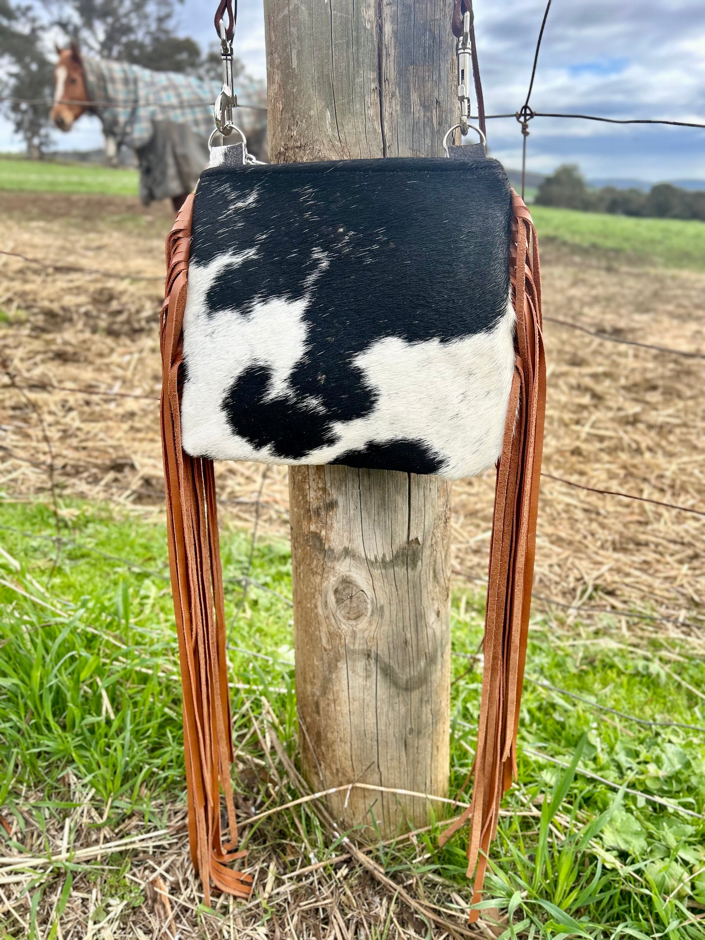 Deer Track Handbag 048
