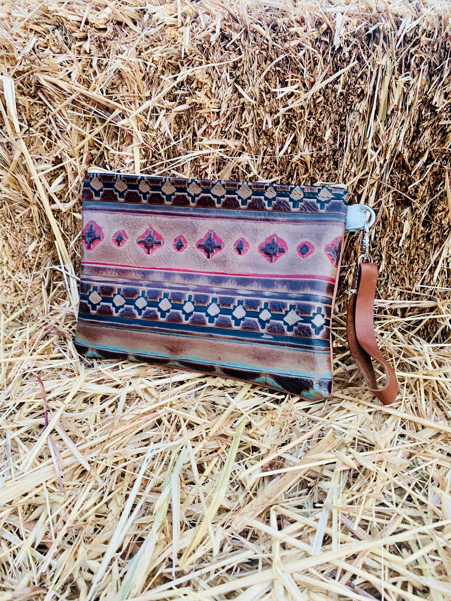 Bear Track Clutch 009