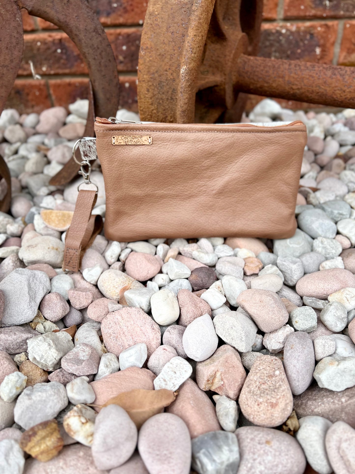 Bear Track Clutch 026