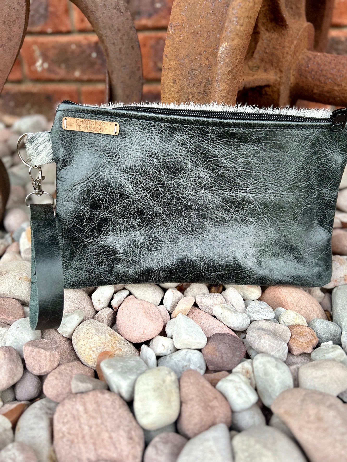 Bear Track Clutch 028