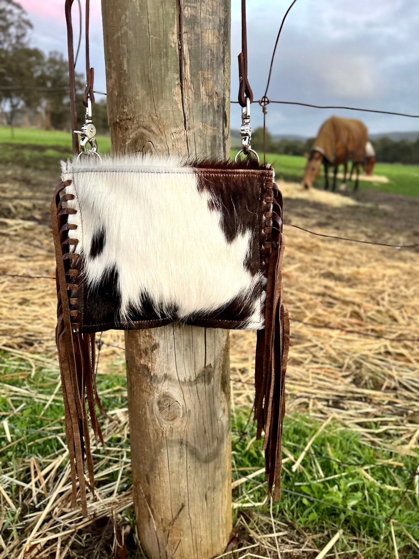 Lightning handbag 049