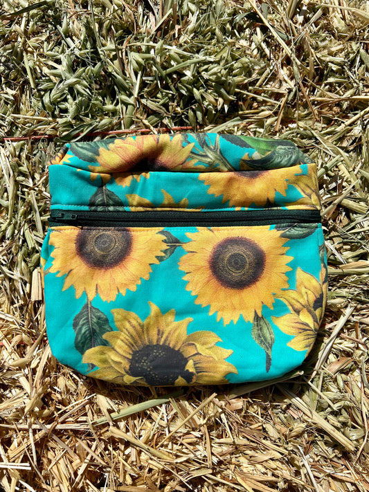 Saddle sack- turquoise sunflower