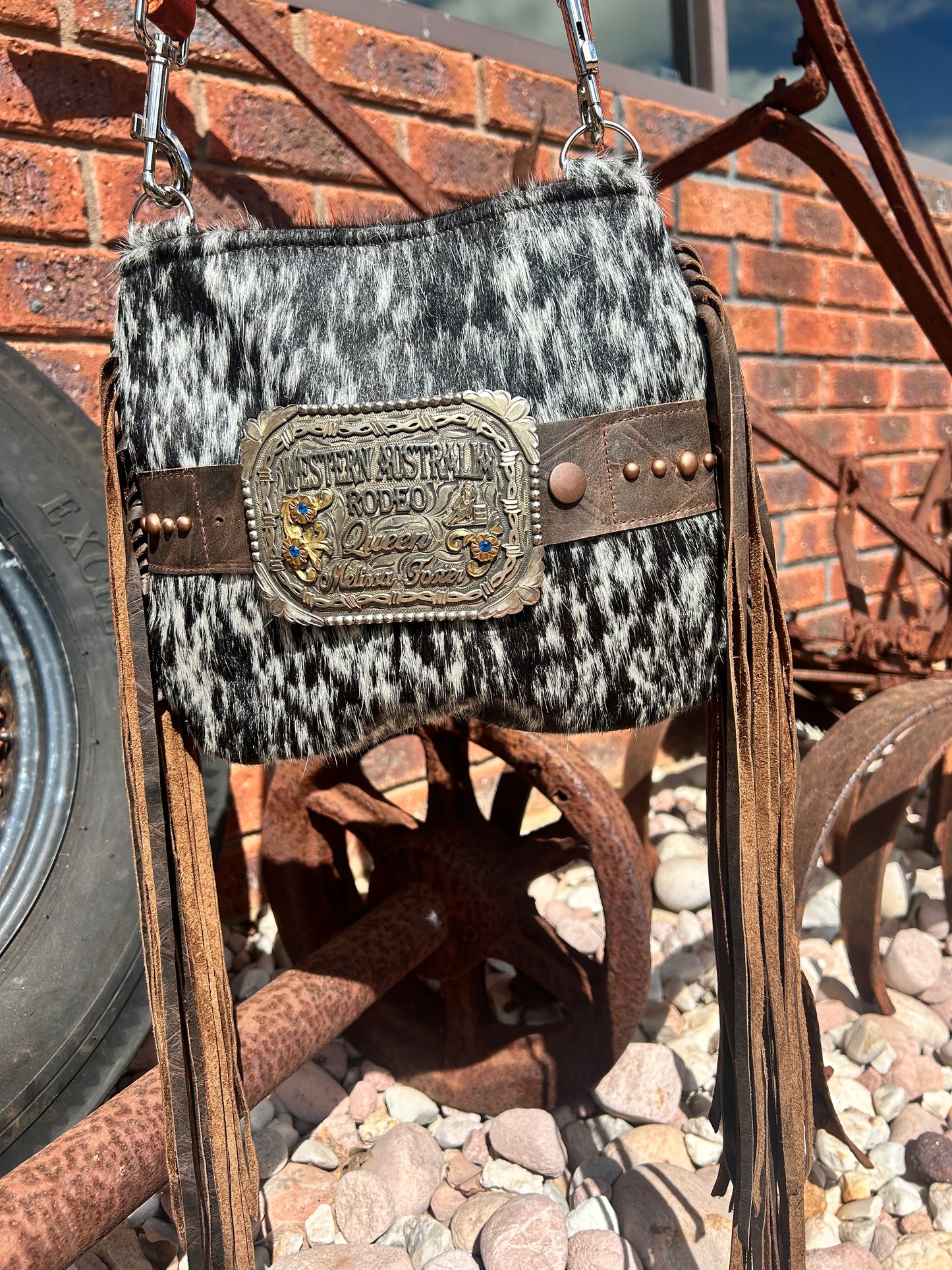 Buckle handbag 001