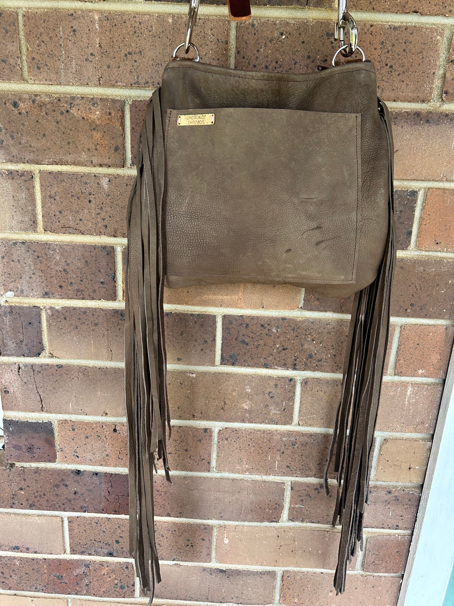 Buckle handbag 012