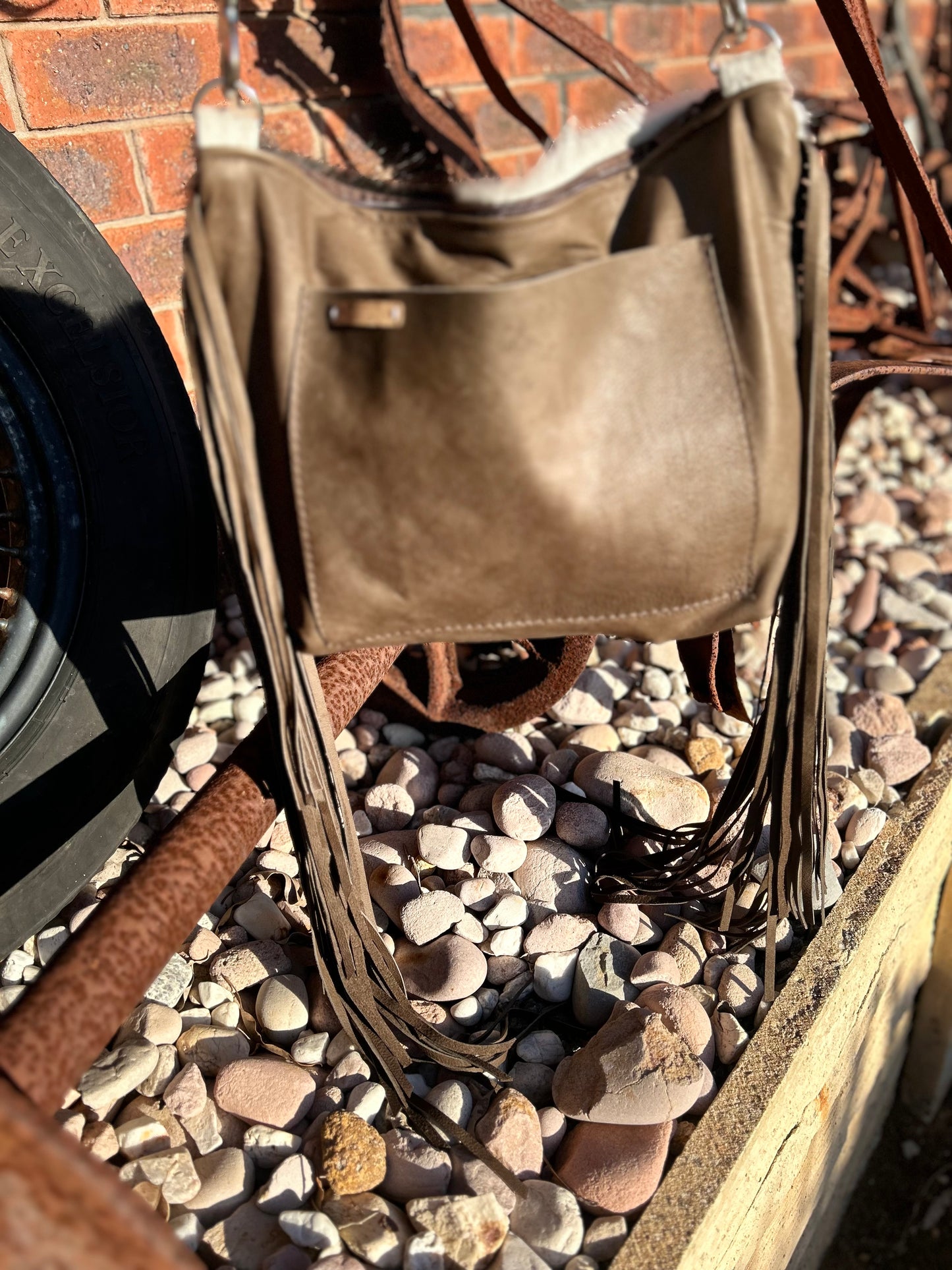 Arrow handbag 029
