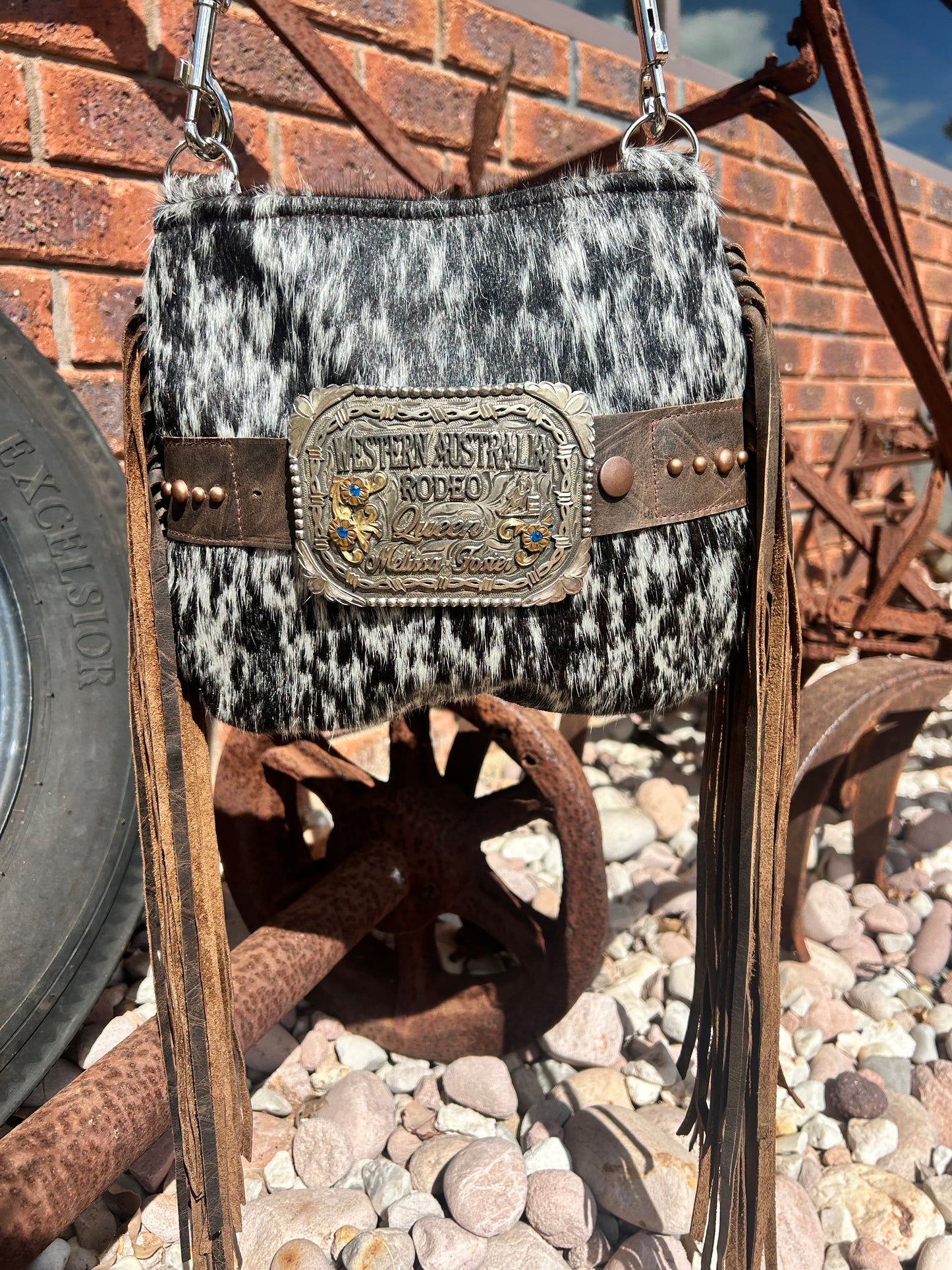 Buckle handbag 001