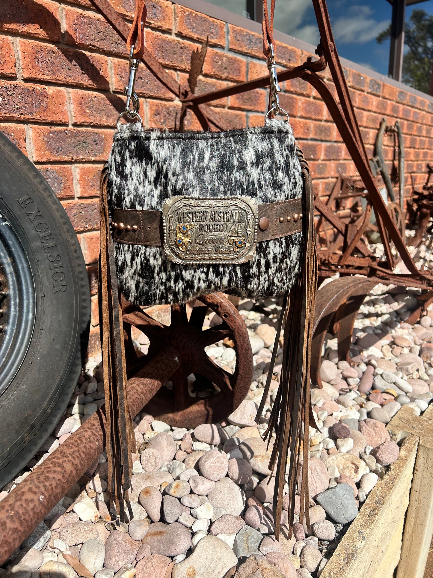 Buckle handbag 001