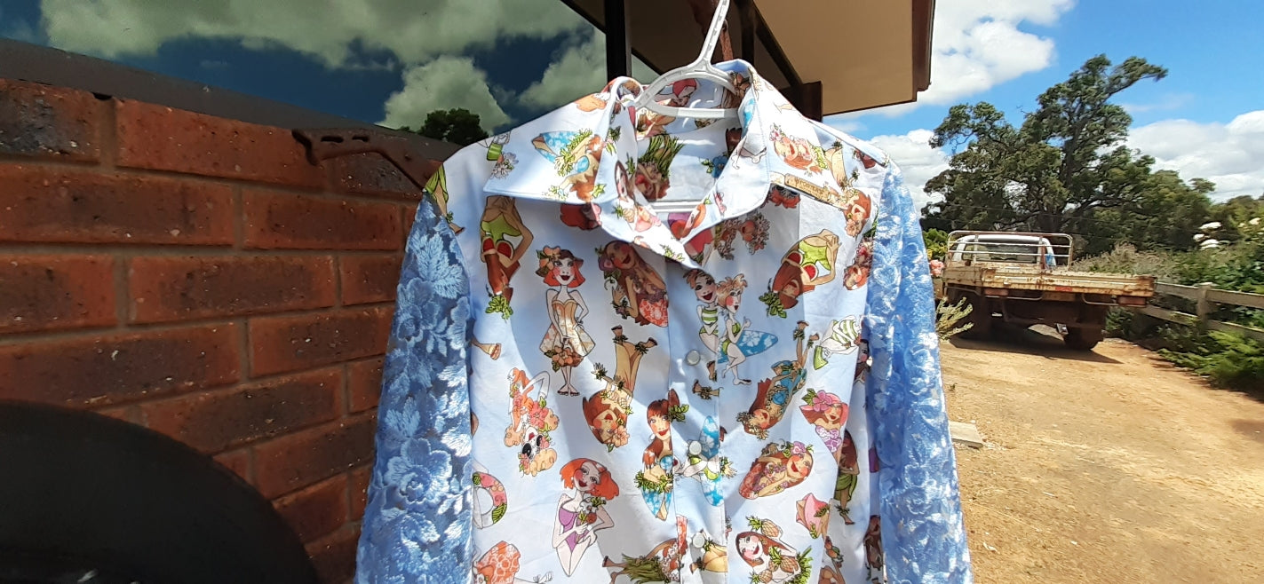 Girls Arena shirt 042