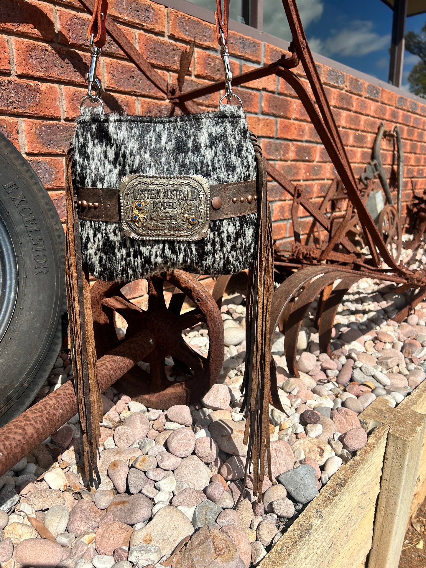 Buckle handbag 001